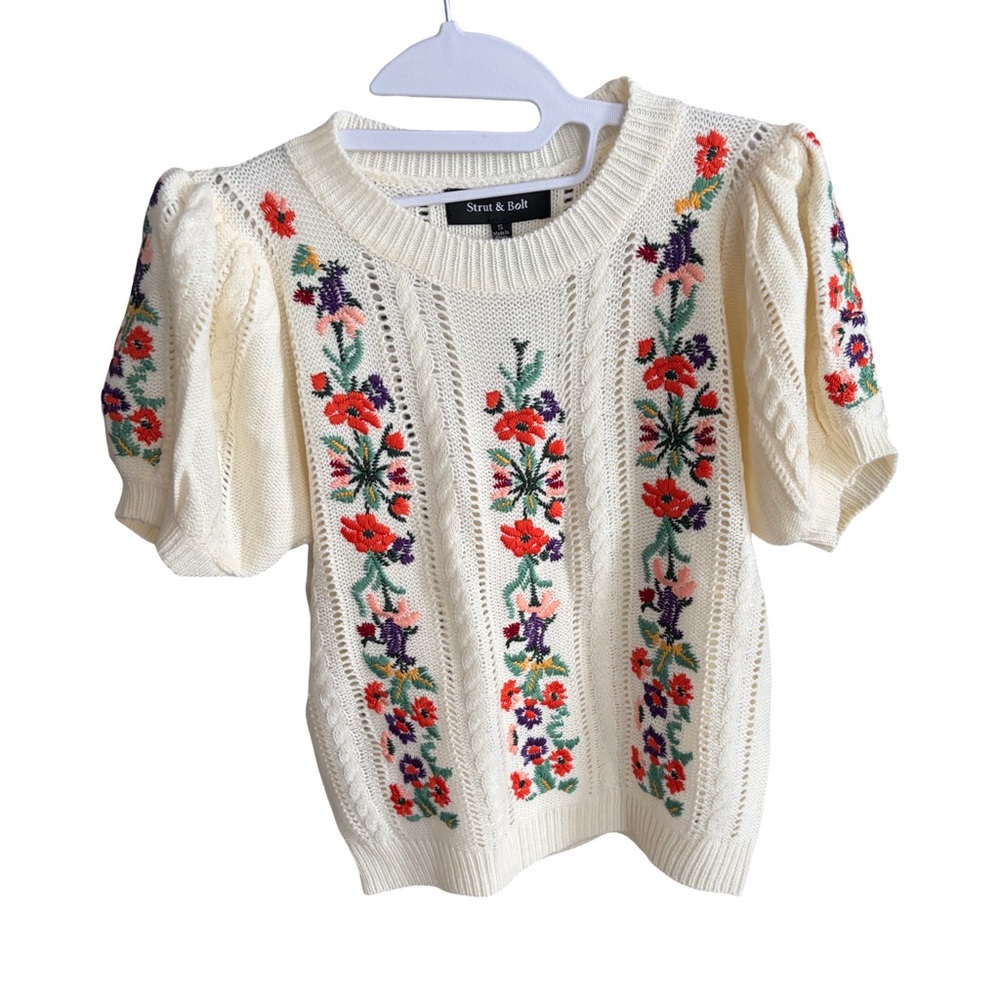 Strut & Bolt Cream Floral Short Sleeve Sweater Size S - Picture 6 of 8
